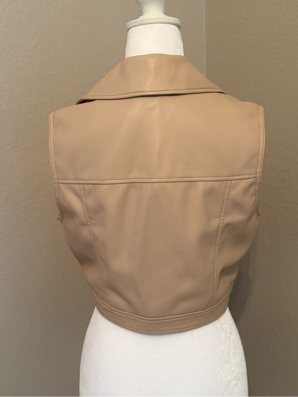 Fringe Moto Vest - Beige Faux Leather - Picture 7 of 13